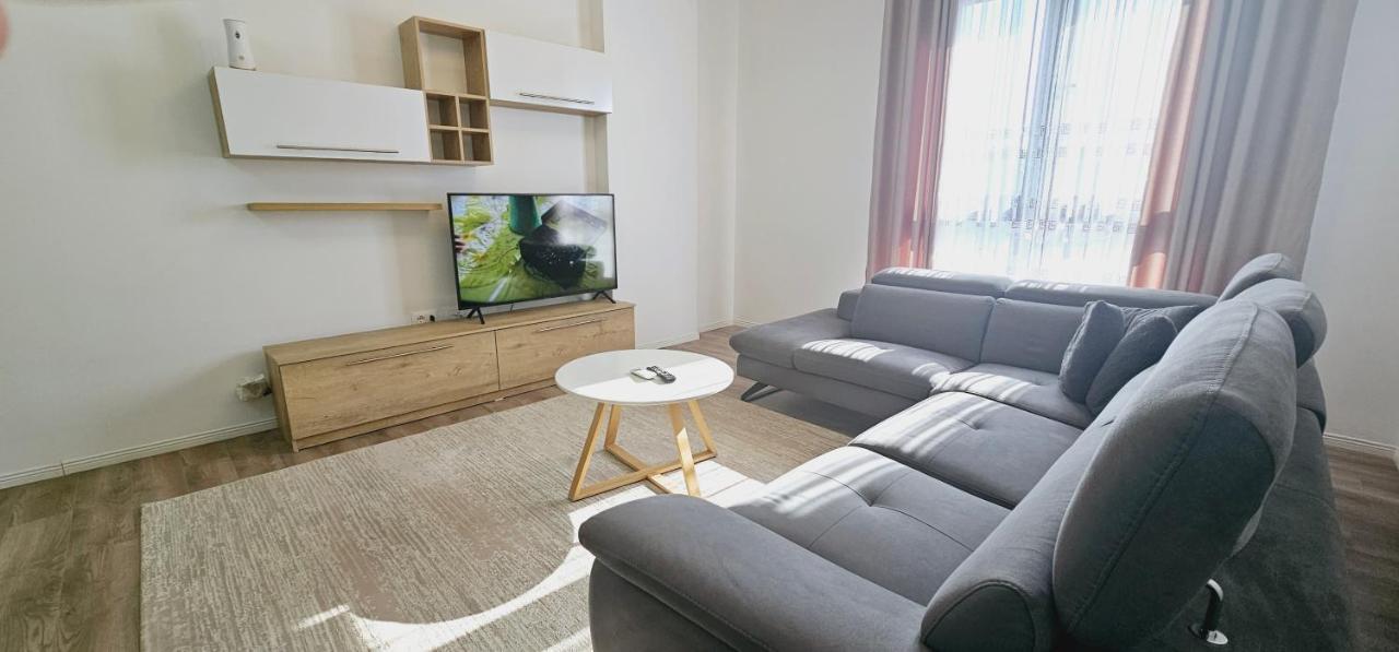 Myhouse At 21 Dhjetori Apartment Tiranë Luaran gambar